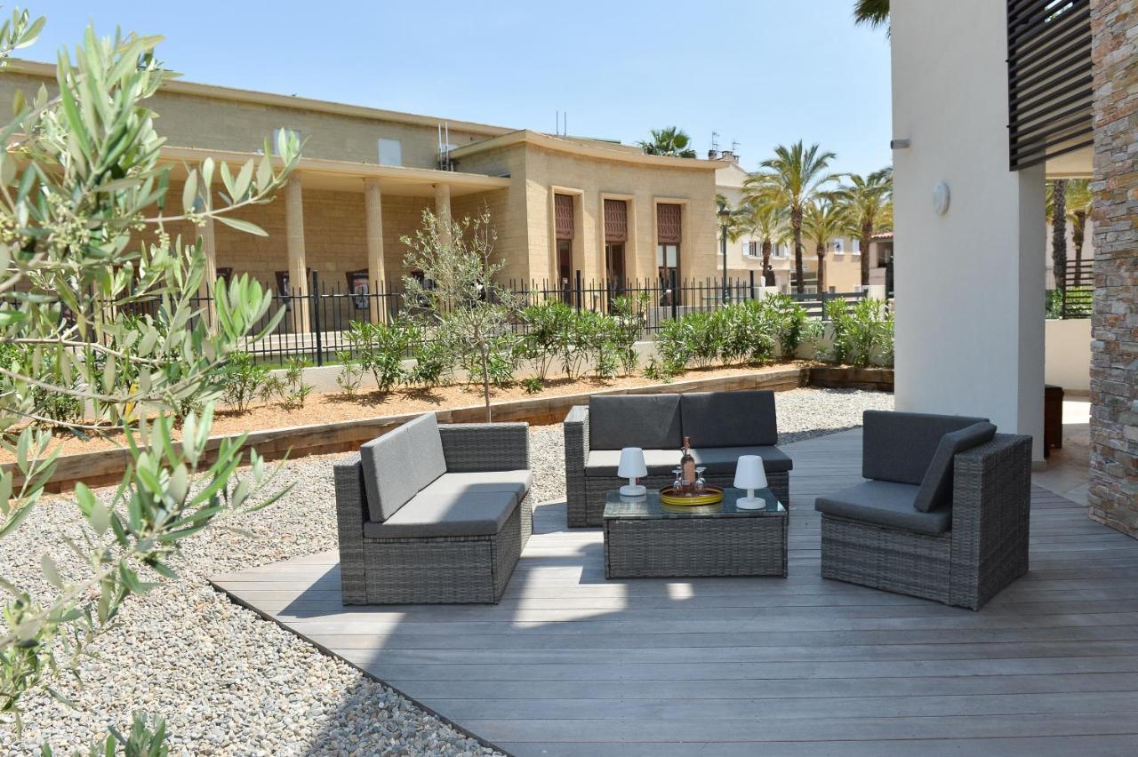 Residence Le Jardin D'Eugenie Санари-сюр-Мер Екстериор снимка